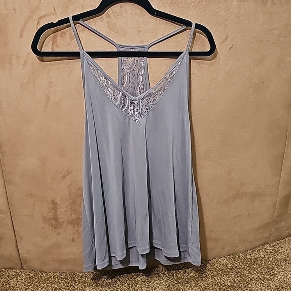 Caution to the wind tank. Size medium